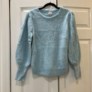 Light blue puff sleeve sweater